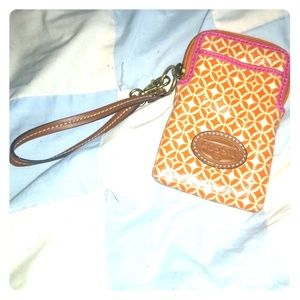 Fossil wristlet